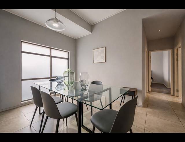 3 BEDROOM PROPERTY TO RENT IN OAKLANDS